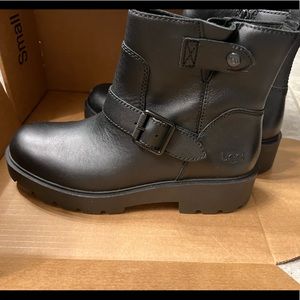 Ugg Boots - Womens